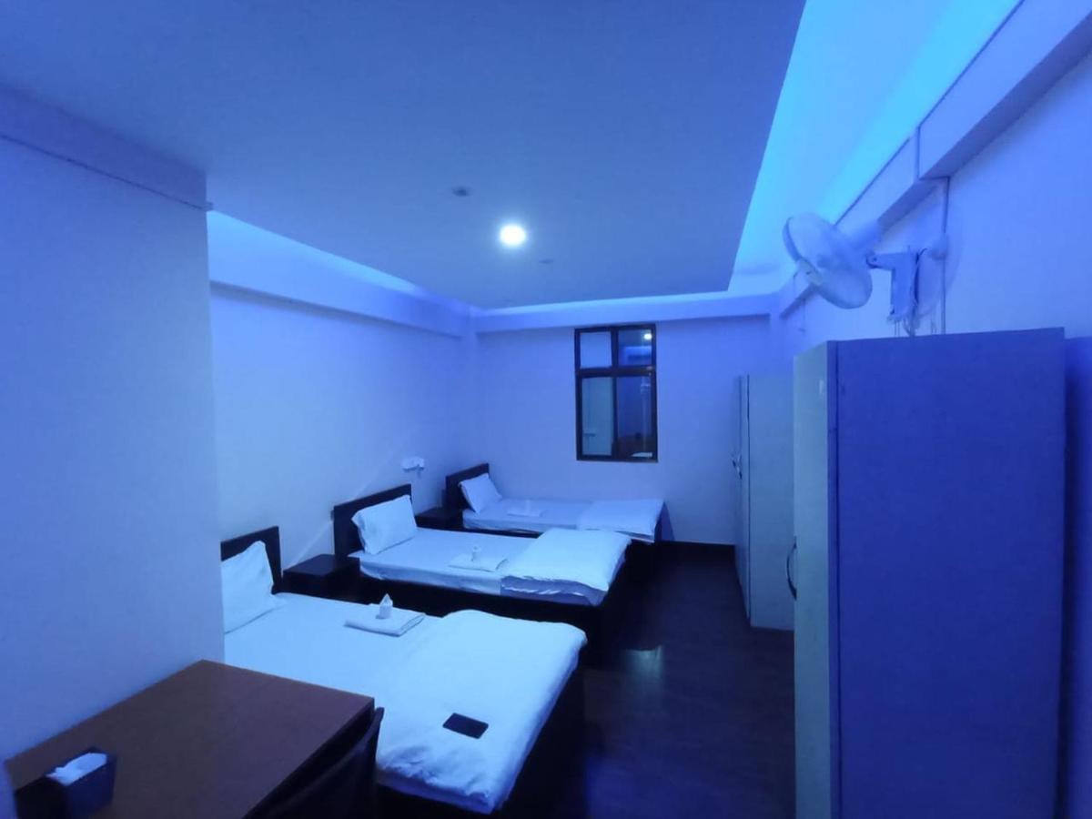 Oyo Thangal Hotel Imphál Exteriér fotografie