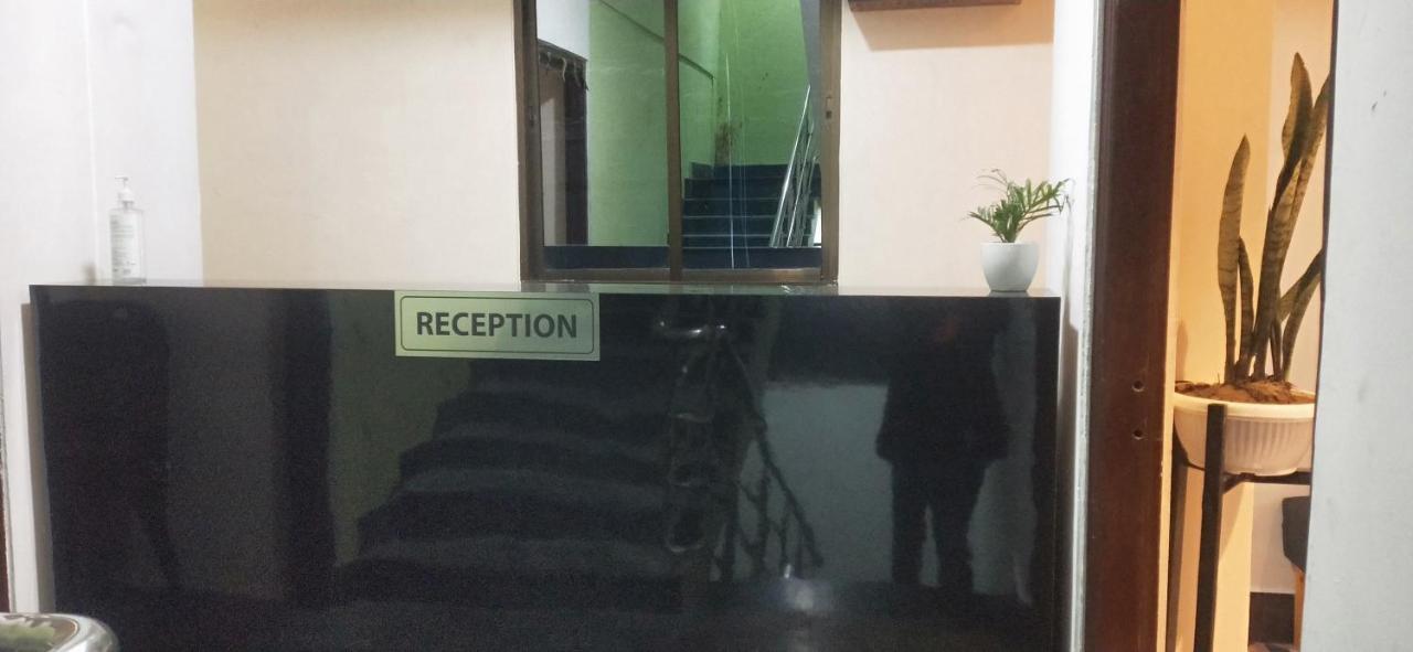 Oyo Thangal Hotel Imphál Exteriér fotografie